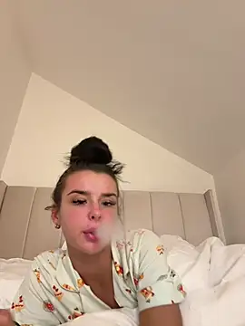Snapshot of Amberbanxx chatting on June 5, 2026, 10:26 pm Amberbanxx online show from June 5, 2026, 10:26 pm