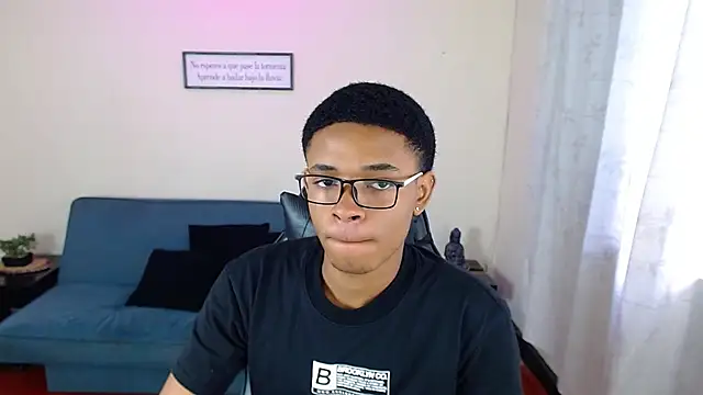 Snapshot of liiam3 chatting on February 19, 2026, 9:11 pm liiam3 online show from February 19, 2026, 9:11 pm