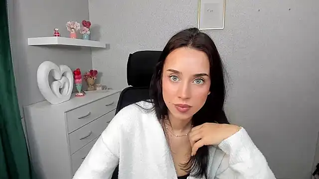 AdeleSolo online show from March 20, 2026, 6:29 am