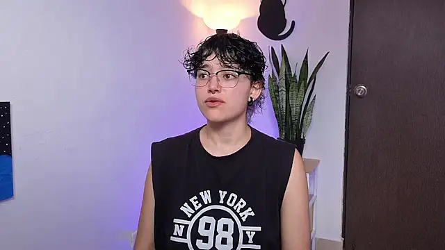 Snapshot of jeroharper_ chatting on April 14, 2026, 7:31 pm jeroharper online show from April 14, 2026, 7:31 pm