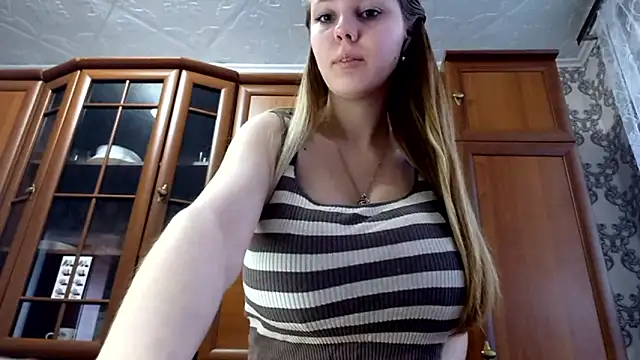 Snapshot of VictoriaDeese chatting on March 10, 2026, 4:17 am VictoriaDeese online show from March 10, 2026, 4:17 am