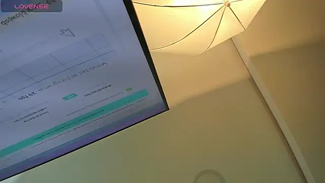 Bella  Peach online show from March 24, 2026, 3:11 am