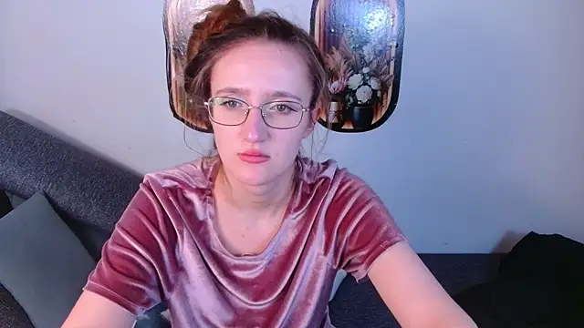 miay here  online show from May 14, 2026, 4:47 pm
