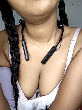 ASHANYA JAYASOORIYA online show from March 22, 2026, 4:27 am