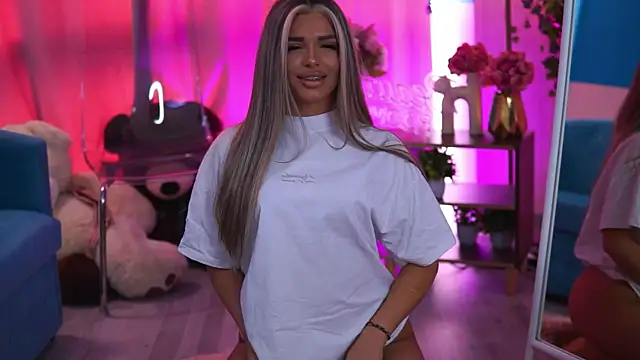 CrisstyBlair online show from April 10, 2026, 10:31 am