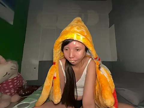 lady moon09 online show from March 28, 2026, 7:46 pm