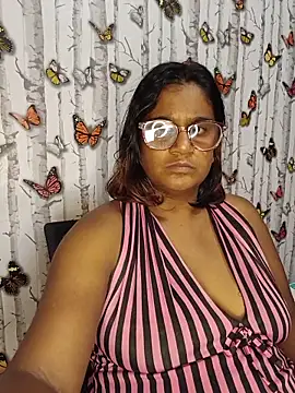 Snapshot of indianstrawberrylips4u chatting on May 26, 2026, 6:37 pm indianstrawberrylips4u online show from May 26, 2026, 6:37 pm