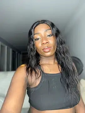 ZarahFerreira online show from April 14, 2026, 11:44 pm