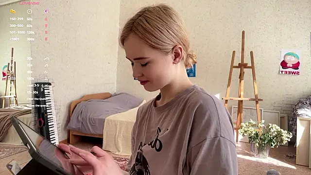 Snapshot of LotusHinata chatting on March 15, 2026, 4:18 am LotusHinata online show from March 15, 2026, 4:18 am