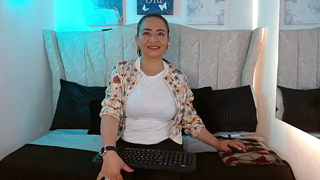 cami angel69 online show from July 24, 2026, 1:42 pm
