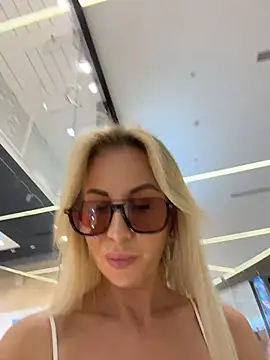LisaMurr online show from May 19, 2026, 12:44 pm
