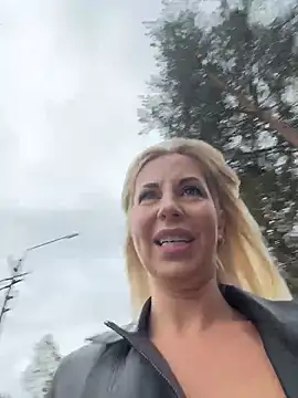 LisaMurr online show from May 29, 2026, 10:24 am