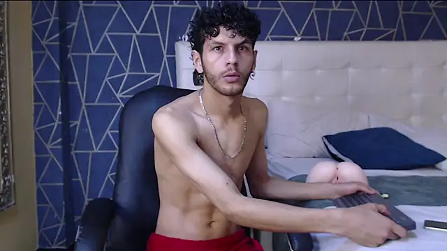 LuckySammer online show from February 24, 2026, 12:14 pm