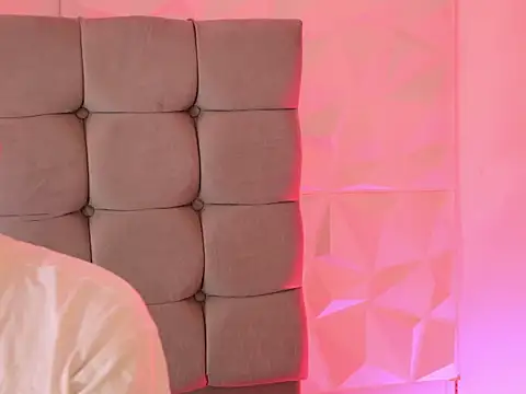 AmyKiss  online show from March 9, 2026, 12:42 pm