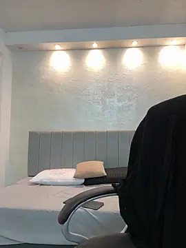 evans campbell1 online show from April 13, 2026, 12:38 am