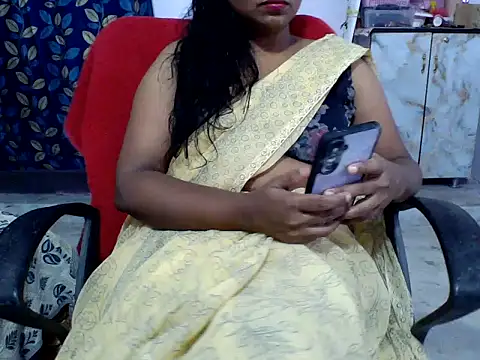 Snapshot of Angel_honeybear_143 chatting on June 26, 2026, 10:30 am Angel honeybear 143 online show from June 26, 2026, 10:30 am