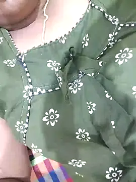 Snapshot of Angel_honeybear_143 chatting on July 17, 2026, 6:46 pm Angel honeybear 143 online show from July 17, 2026, 6:46 pm