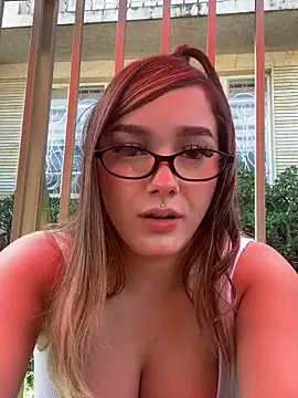 Lia millerl online show from February 28, 2026, 4:19 pm