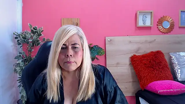 eva colen50 online show from July 29, 2026, 5:33 pm