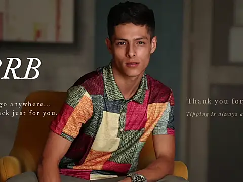 Eliassalvatore  online show from April 10, 2026, 4:33 pm