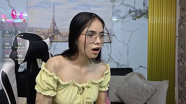 Snapshot of Carolina_pm chatting on May 24, 2026, 2:49 am Carolina pm online show from May 24, 2026, 2:49 am