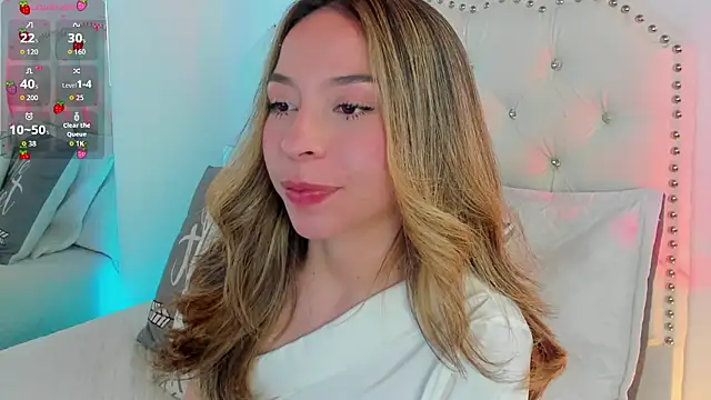 Snapshot of LuuluBerry chatting on March 2, 2026, 8:48 pm LuuluBerry online show from March 2, 2026, 8:48 pm