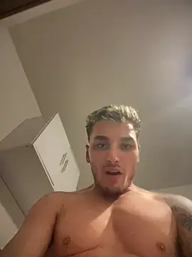 Snapshot of litlleboyeus chatting on March 1, 2026, 7:49 pm litlleboyeus online show from March 1, 2026, 7:49 pm