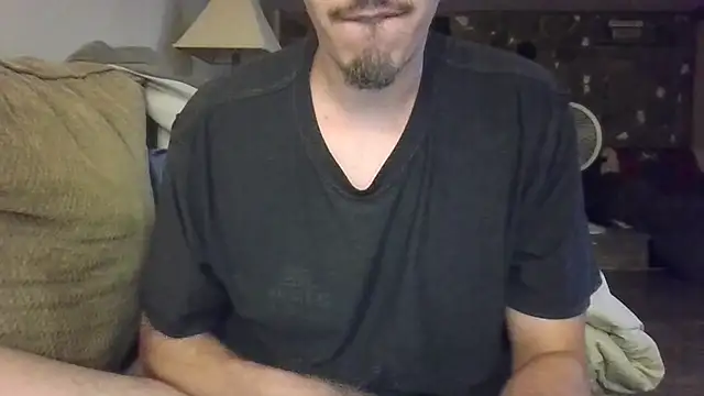 luverrboyy online show from July 17, 2026, 3:02 am