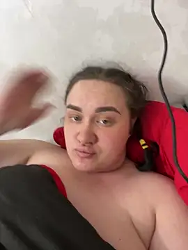 AmandaMillerrr online show from April 4, 2026, 8:06 pm