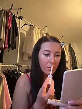 Snapshot of PinkVelvetx chatting on February 19, 2026, 5:09 pm PinkVelvetx online show from February 19, 2026, 5:09 pm