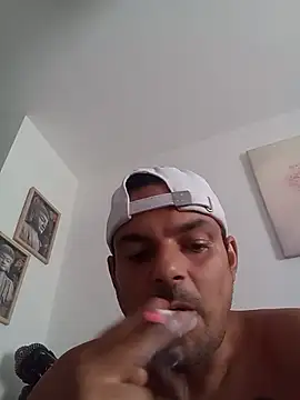 morenitoymorena online show from July 19, 2026, 10:08 am