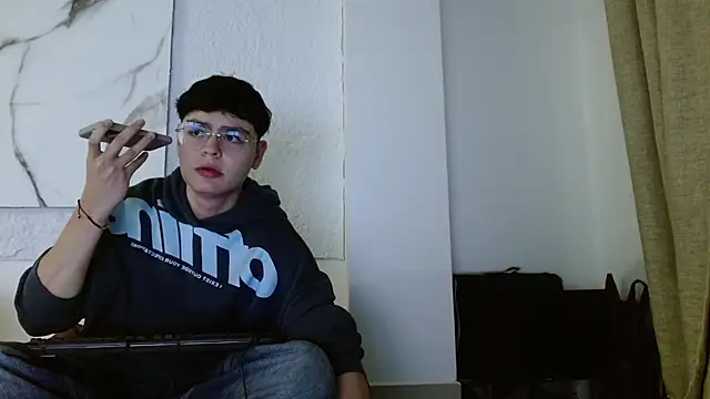 Snapshot of Jean_Martiiinez chatting on February 24, 2026, 1:25 am Jean Martiiinez online show from February 24, 2026, 1:25 am