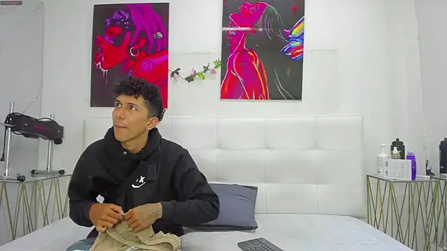 ahsly78Bryan online show from March 30, 2026, 8:32 pm