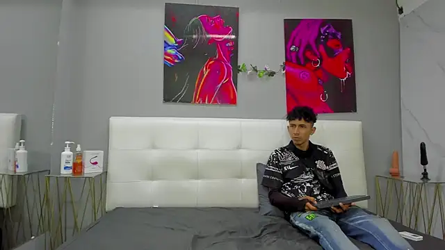 ahsly78Bryan online show from April 13, 2026, 8:03 pm