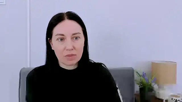 MiaFair online show from April 6, 2026, 3:24 pm