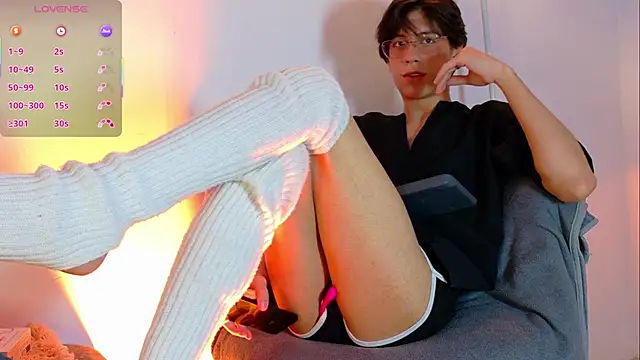 lui x dust online show from March 7, 2026, 3:36 am