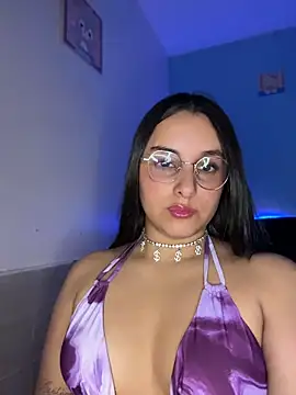 Paulha  miller online show from August 3, 2026, 9:40 pm