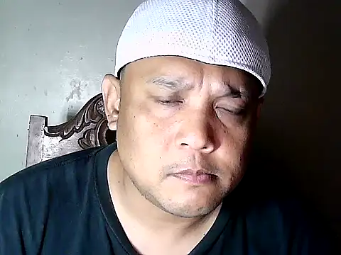 Snapshot of victoriacock69 chatting on February 25, 2026, 12:09 am victoriacock69 online show from February 25, 2026, 12:09 am