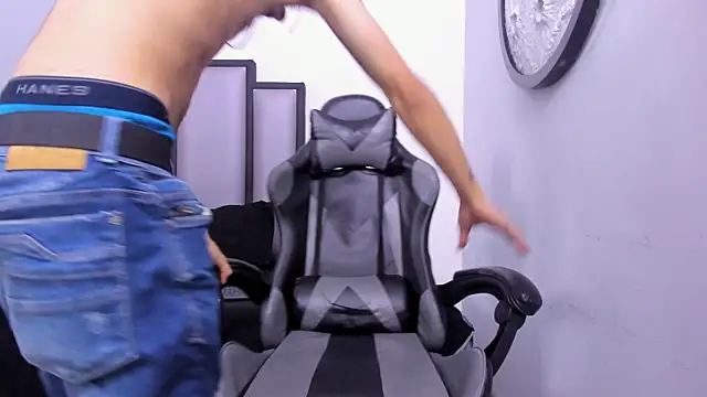 Endrick-23 online show from March 22, 2026, 4:05 am