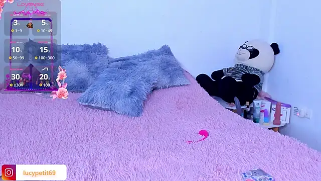 lucy blush online show from March 26, 2026, 1:17 pm