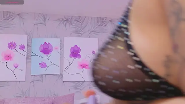 Snapshot of CherryTayloor chatting on February 25, 2026, 3:27 am CherryTayloor online show from February 25, 2026, 3:27 am