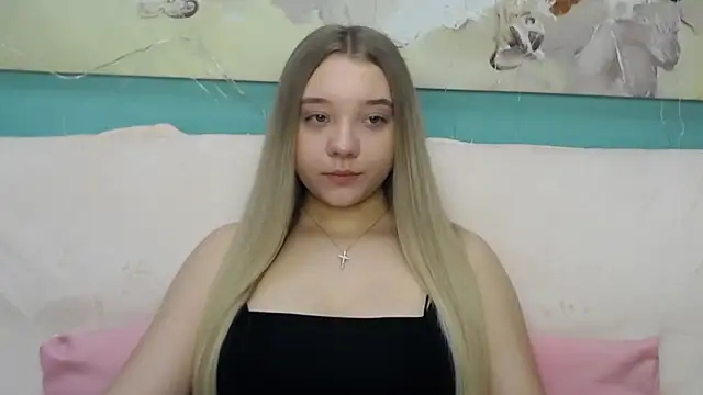 MilanaSiia online show from April 12, 2026, 4:39 am