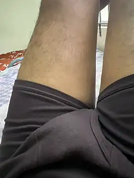 Snapshot of neekosam12 chatting on August 1, 2026, 12:15 pm neekosam12 online show from August 1, 2026, 12:15 pm
