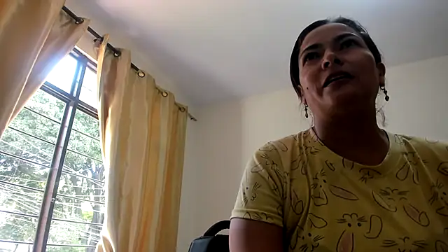 Snapshot of merijaslin chatting on May 30, 2026, 5:32 pm merijaslin online show from May 30, 2026, 5:32 pm