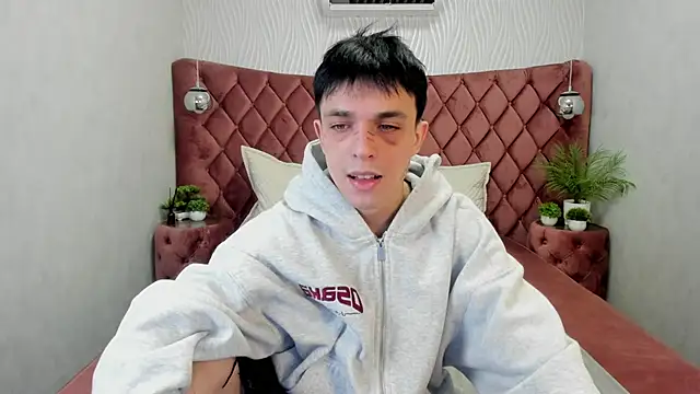 ClarkBev online show from April 15, 2026, 6:20 am