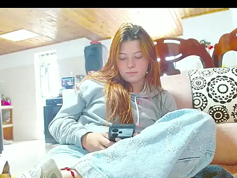 Snapshot of Emma_Rodriguez15 chatting on February 25, 2026, 6:28 pm Emma Rodriguez15 online show from February 25, 2026, 6:28 pm