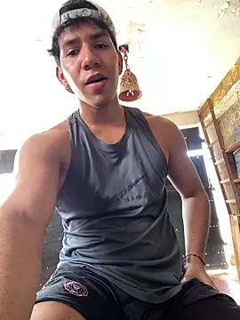 Alejandrososas online show from July 8, 2026, 5:50 pm
