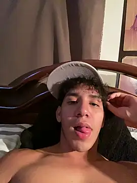Alejandrososas online show from July 22, 2026, 4:15 am