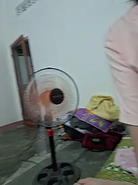 kieuqueen92 online show from March 1, 2026, 12:29 pm