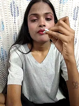 iam-anshika online show from March 29, 2026, 6:24 am